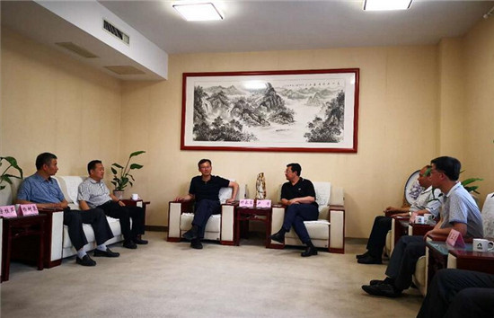 山东科技大学校党委副书记尹华赴william威廉中文官网开展工作调研