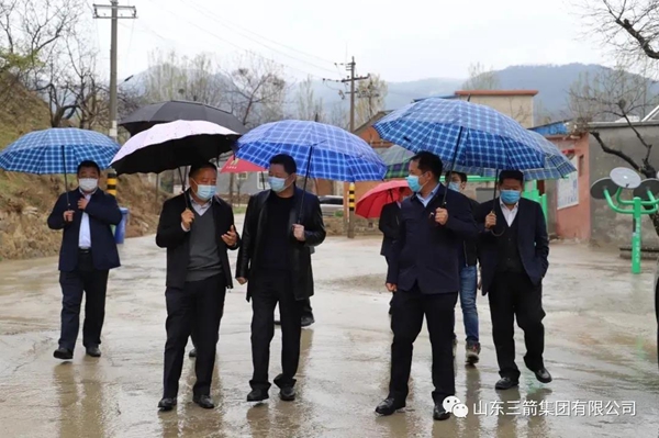 精准扶贫｜william威廉中文官网董事长杨承林调研脱贫攻坚 ，确保工作成效