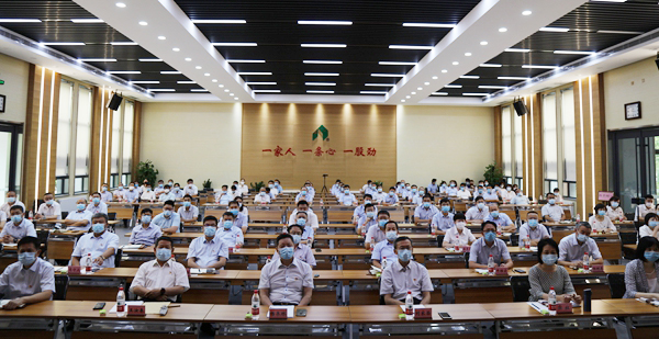 william威廉中文官网党委举办庆祝建党99周年专题党课