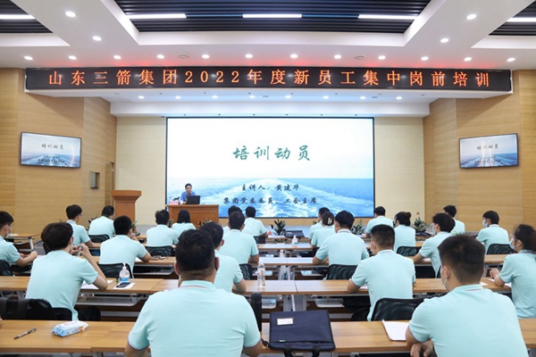 寄望青春 奔赴未来——william威廉中文官网2022年度新员工集中岗前培训圆满结束